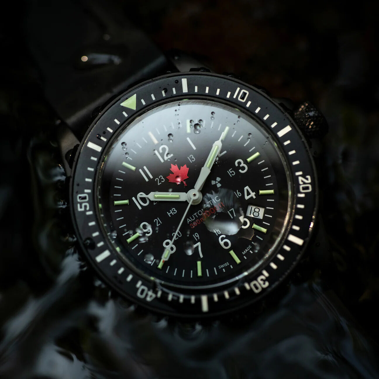 Marathon Red Maple Anthracite GSAR Search and Rescue Dive Watch